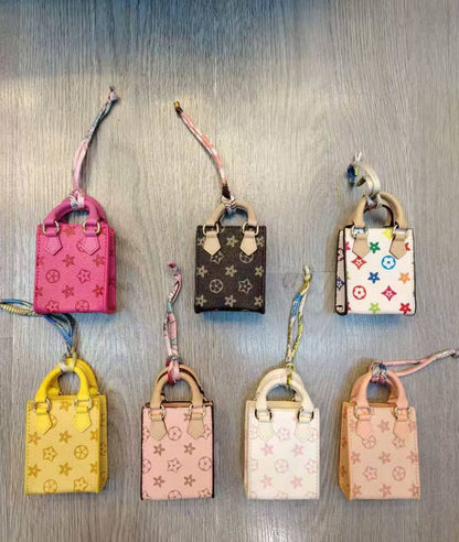 Bag charms

45 dhs 

Zain107
♥️♥️♥️