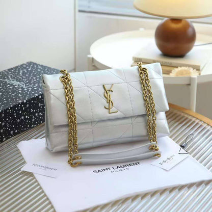 YSL - Yves Saint Laurent
Jamie Shoulder Bag
Quilted leather Material
Gold -Tone Material
Size: 28 cm
With BOX🎁

110 dhs✅

Zain239
♥️♥️♥️
