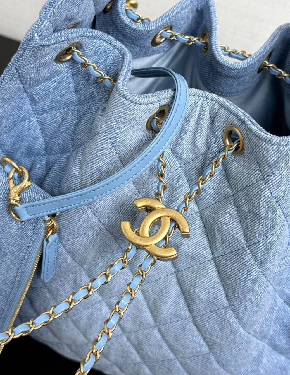 CHANEL
 COPY ONE 
BIG SIZE 235 DHS✅
SMALL SIZE 230 DHS✅

Zain295
♥️♥️♥️♥️
