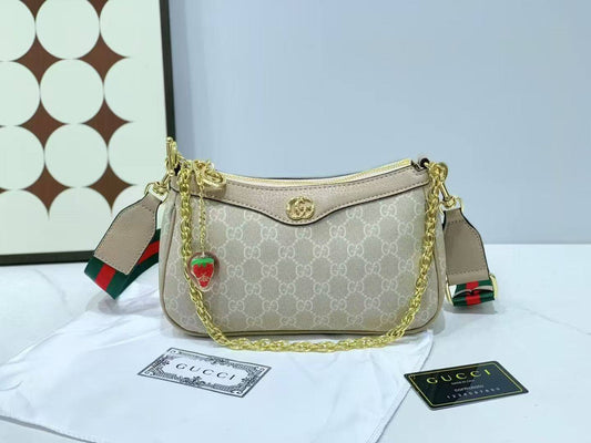 Gucci

with box
🎁🎁🎁

100 dhs🪙🌨️

Zain143
♥️♥️♥️