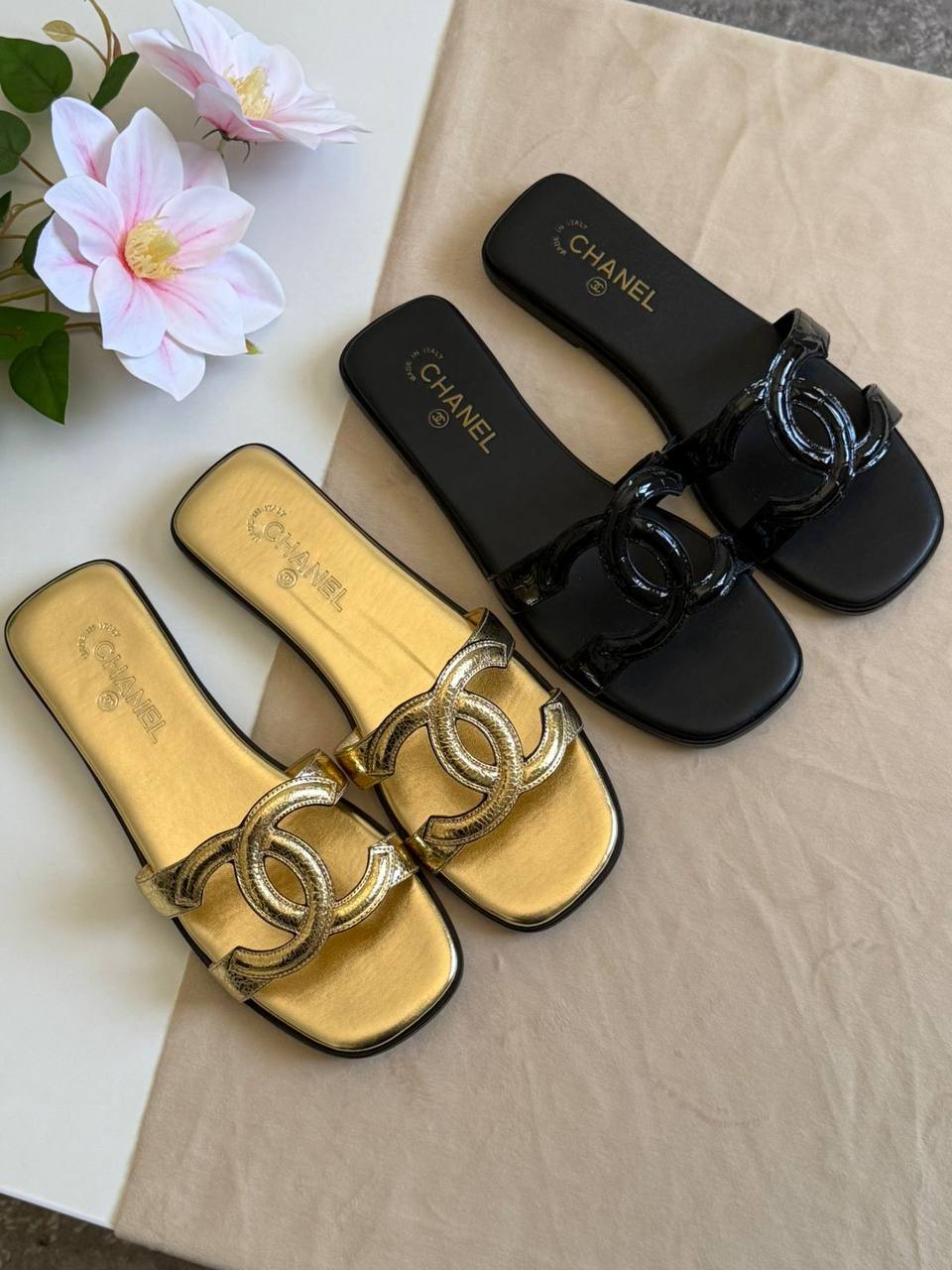 Chanel 🖤
✨ 𝐍𝐞𝐰 𝐂𝐨𝐥𝐥𝐞𝐜𝐭𝐢𝐨𝐧
✨ 𝐒𝐮𝐩𝐞𝐫 𝐌𝐚𝐬𝐭𝐞𝐫 𝐐𝐮𝐚𝐥𝐢𝐭𝐲
✨ 𝐀𝐯𝐚𝐢𝐥𝐚𝐛𝐥𝐞 𝐍𝐨𝐰
✨ 𝐒𝐢𝐳𝐞𝐬: 𝟑𝟔 — 𝟒𝟏
450 dhs✅

Zain298
♥️♥️♥️