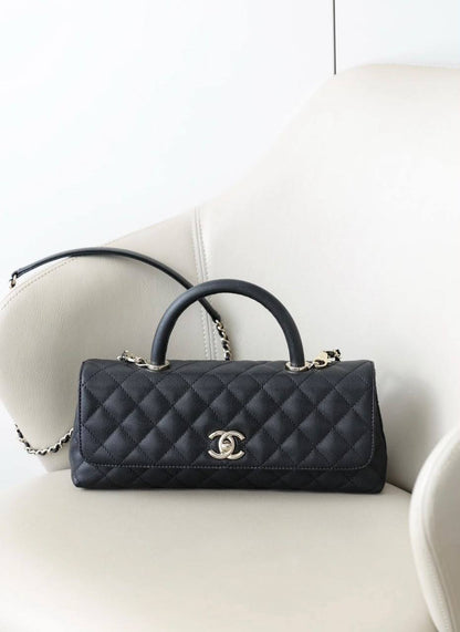 Chanel

200 dhs
 with box

Zain38
♥️♥️♥️