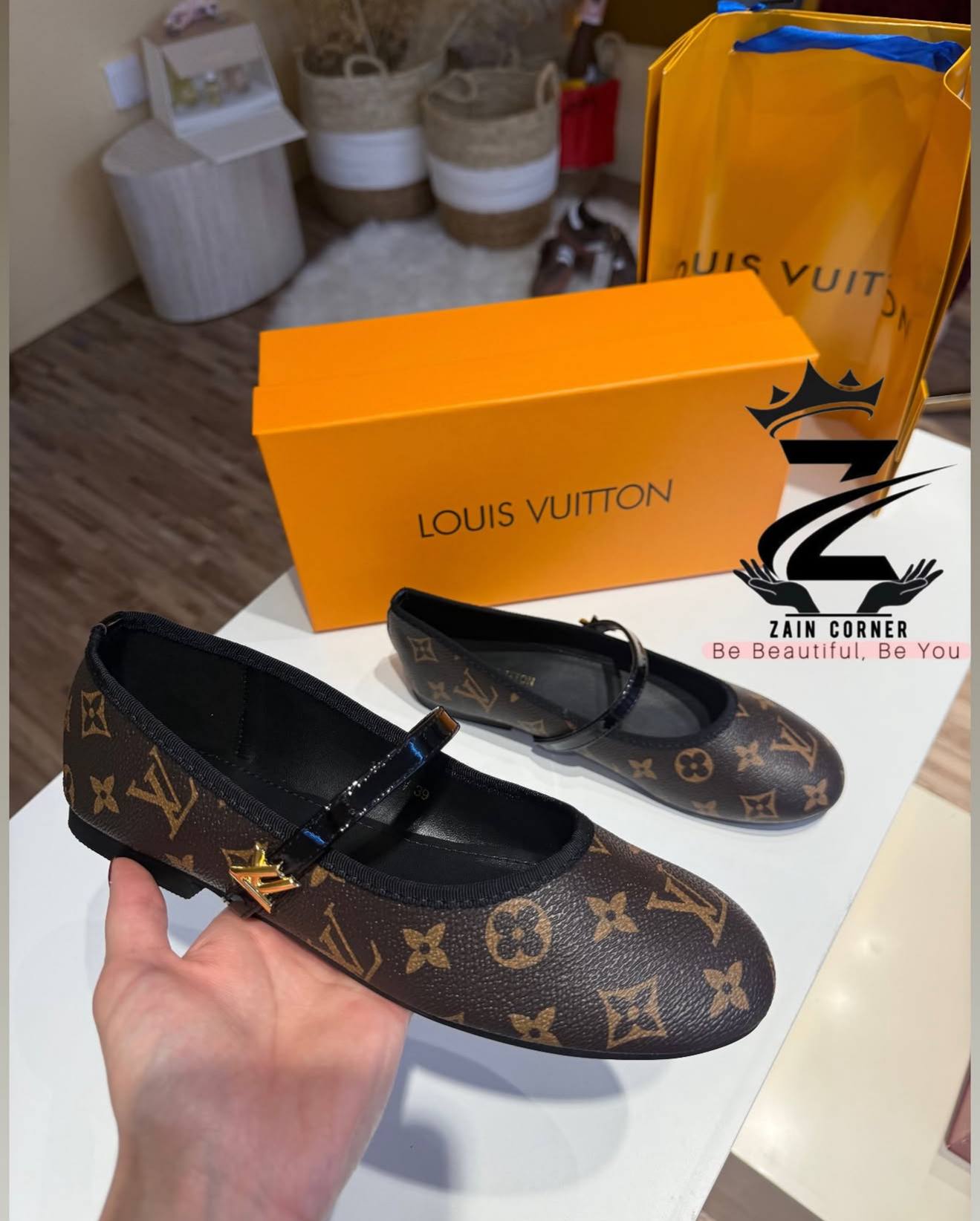 Lv


اطلبوها من الوتس المثبت في الأعلى👆🏻👆🏻

تواصلو معنا 👈🏻 Zain 
For order WhatsApp pinned 👆🏻

♥️♥️♥️