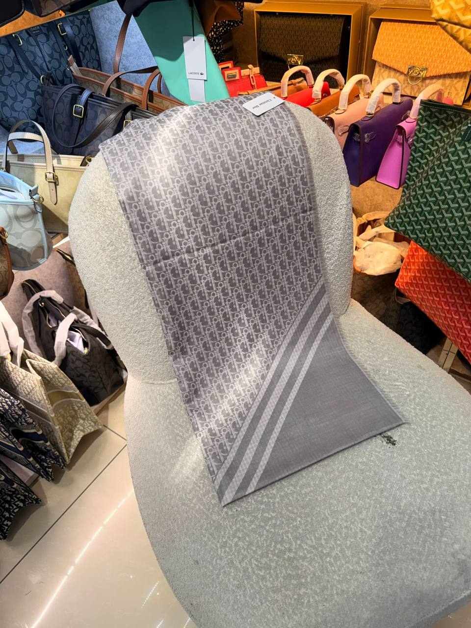 Cotton scarf
45 dhs✅

Zain92
♥️♥️♥️