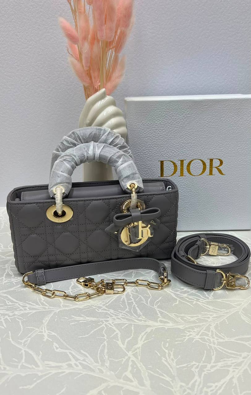 DIOR NEW  COLLECTION 💫💫💕
Super master quality 🔥🔥🔥💯
Available 💕💕💕
With full package 🎁
For Price 👇 WhatsApp✅
0568585901 
0507557372
0552275751 Owner Zain 👌

Zain252
♥️♥️♥️