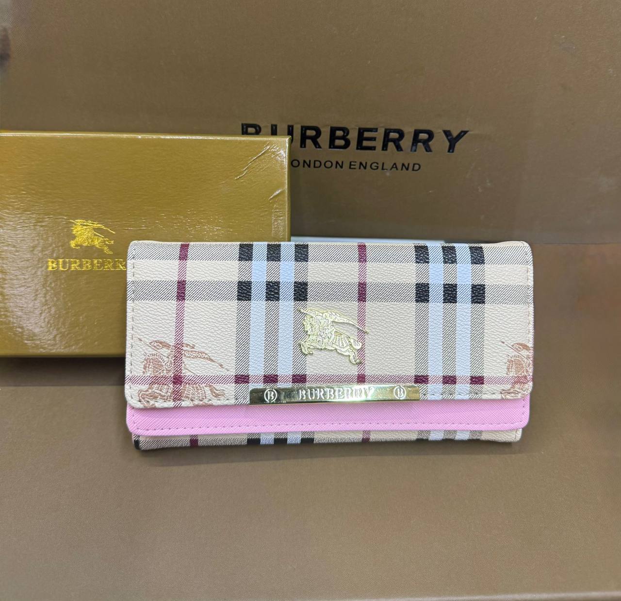 Wallets

With box
🎁🎁🎁

30 dhs🪙🖤

Limit Stock

Zain93
♥️♥️♥️