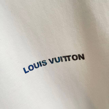 NEW LOUIS VUITTON
*♕ 𝐒𝐔𝐏𝐄𝐑 𝐌𝐀𝐒𝐓𝐄𝐑 ♕*
SIZE: S,M,L,XL,XXL
260 dhs✅

Zain227
♥️♥️♥️