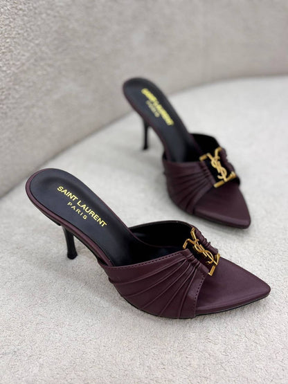 YSL
120 dhs💓
Size 36-42

Zain55
♥️♥️♥️