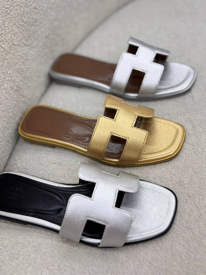 Hermes 
100 dhs✅
Size 36-42

Zain55
♥️♥️♥️