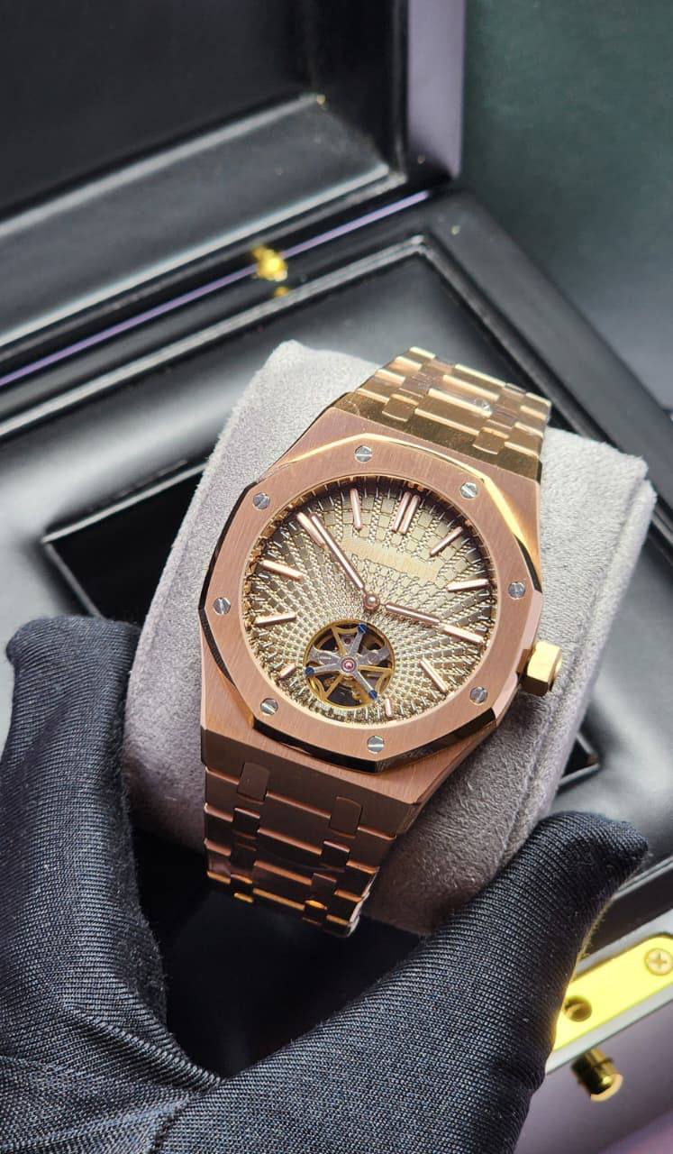 Ap watch for men good quality automatic 
350 dhs❤️💚❤️❤️

Zain59
♥️♥️♥️