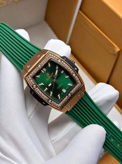 Hublot watch for ladies good quality 
220 dhs✅

Zain59
♥️♥️♥️
