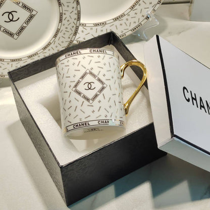 Branded mugs 

75 dhs

Zain205
♥️♥️♥️