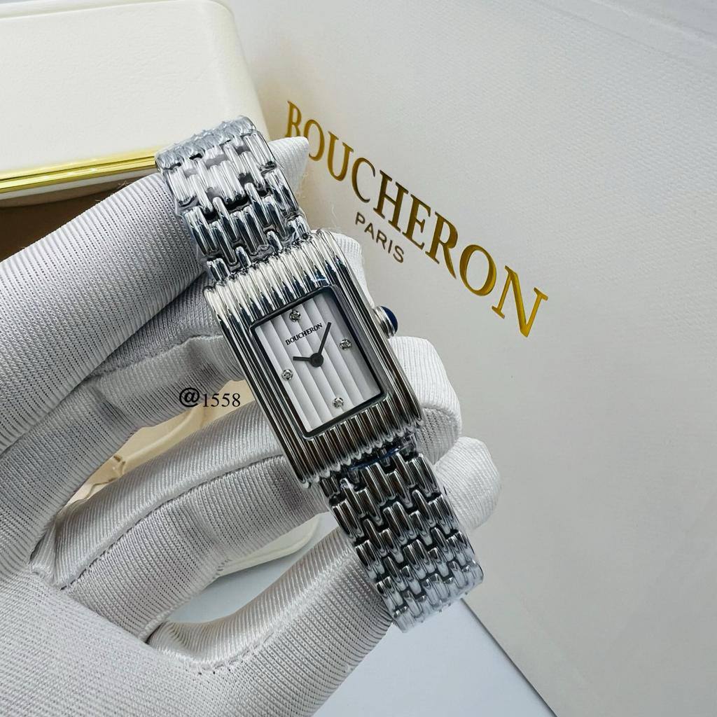 BOUCHERON LADY
270 dhs💛

Zain304
♥️♥️♥️