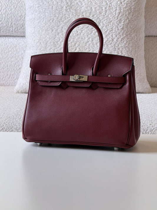 Hermes
Birkin 25cm💥Master quality ✅with box📦
610 dhs❣️

Zain52
♥️♥️♥️