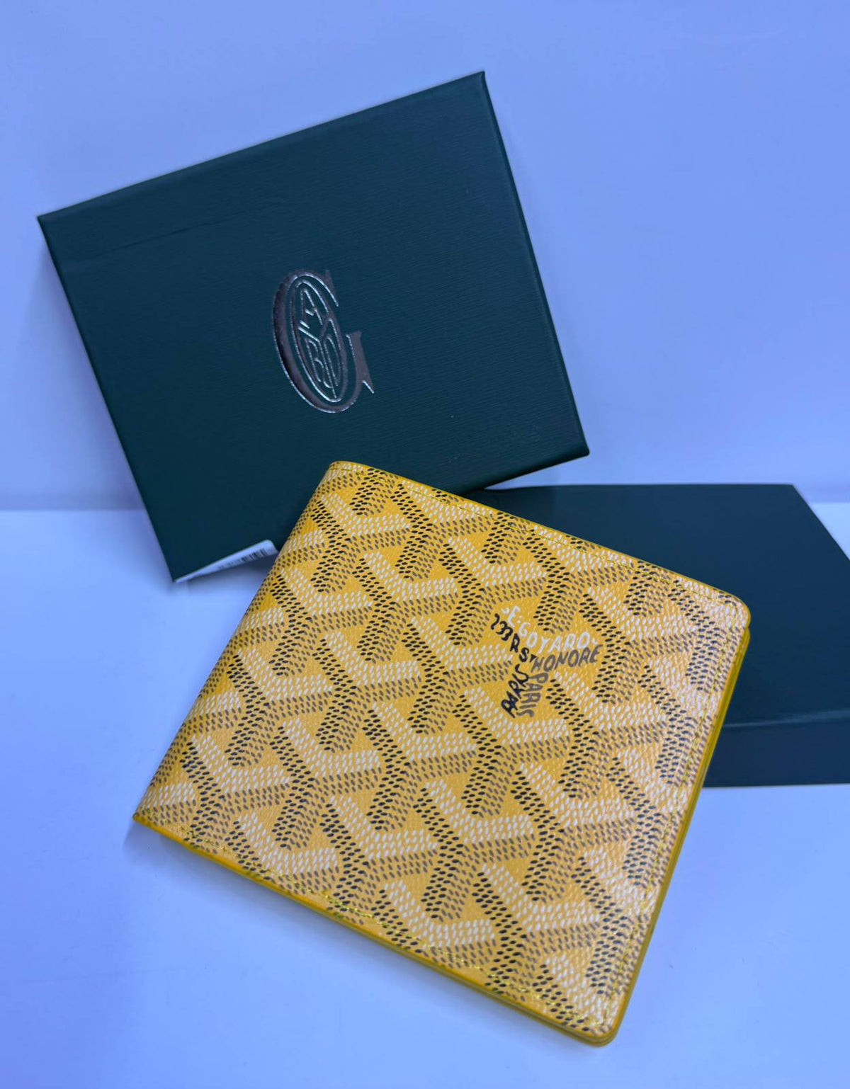LV
Goyard
Coach
Gucci

Withbox
30 dhs🇦🇪🇦🇪🇦🇪

Zain93
♥️♥️♥️