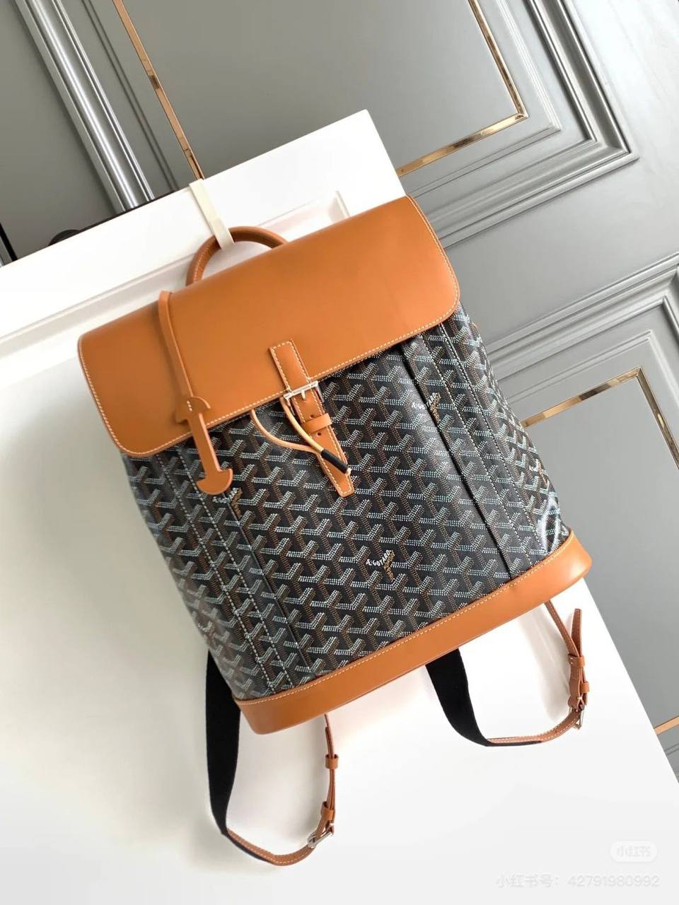 Goyard
High.   Quality  
450 dhs🪙🌨️

Zain131
♥️♥️♥️