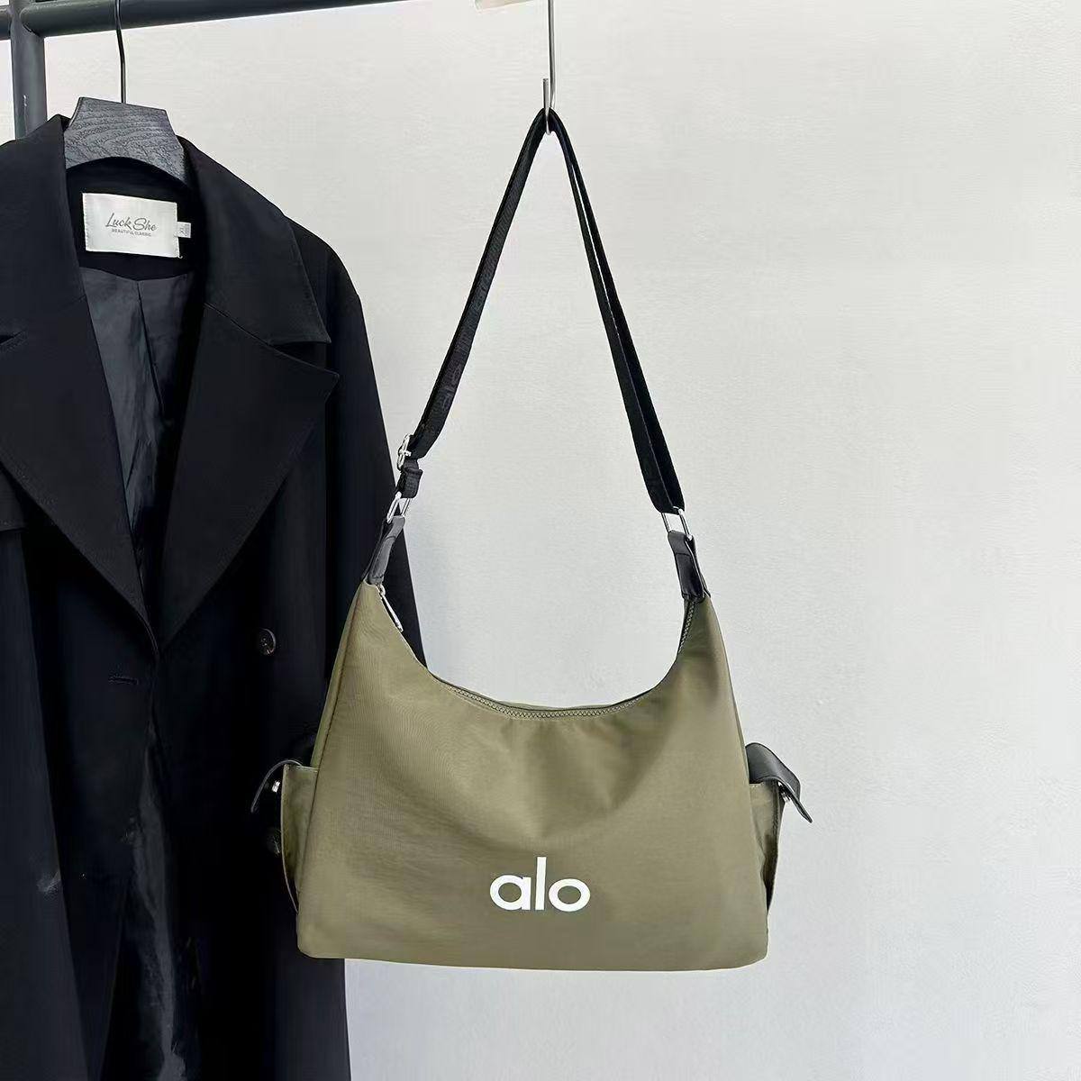 Alo Bag

65 dhs💓

Good quality 

Zain253
♥️♥️♥️