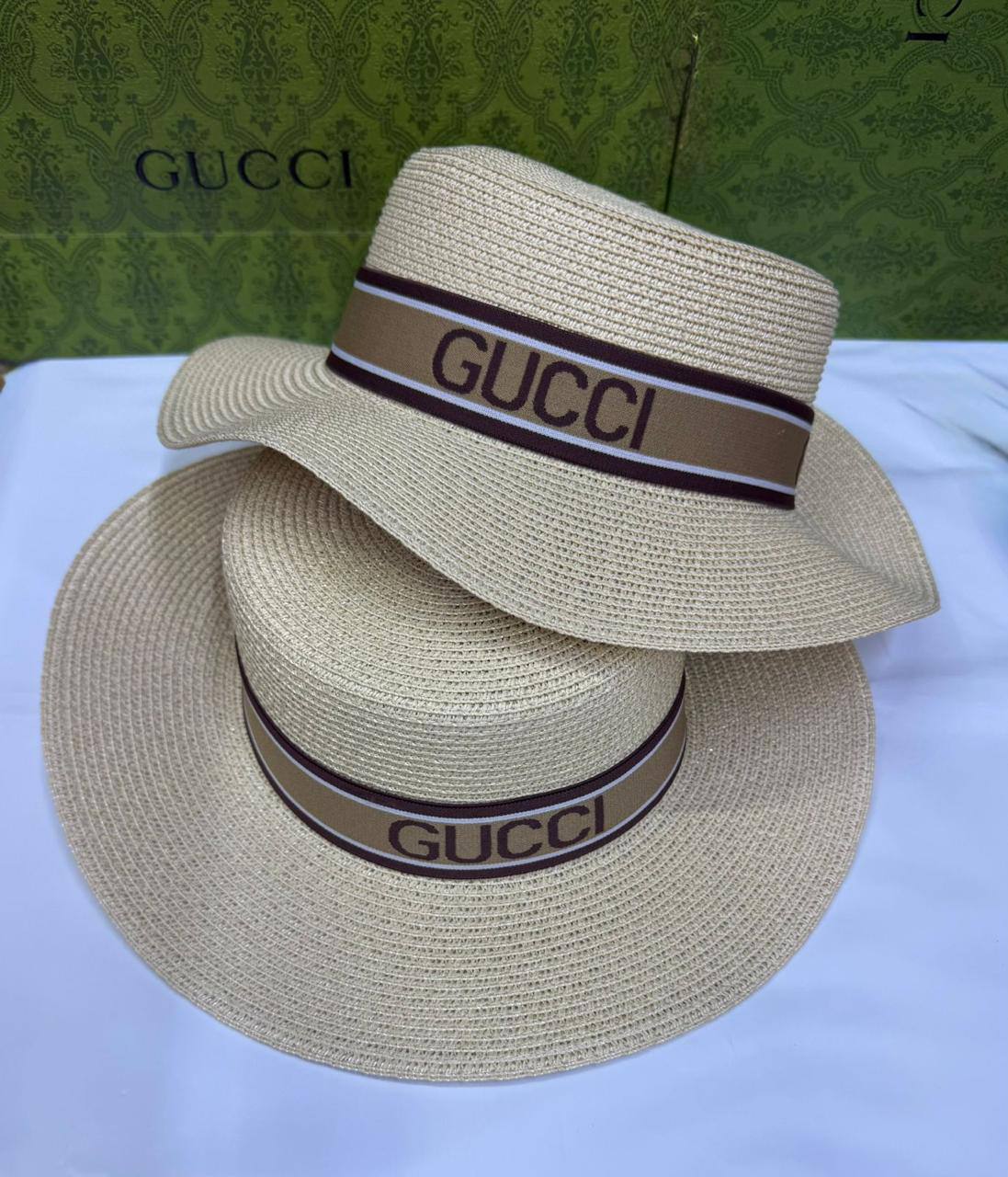 HAT
60 dhs💓

Zain93
♥️♥️♥️