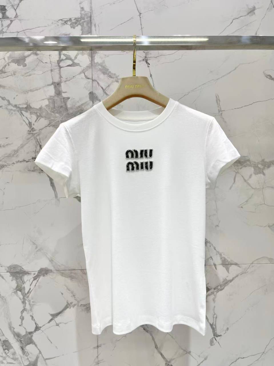 *New collections*                                                
MIU MIU
*Super Master quality*
*Sizes: S M L XL* 
280 dhs💓

Zain308
♥️♥️♥️