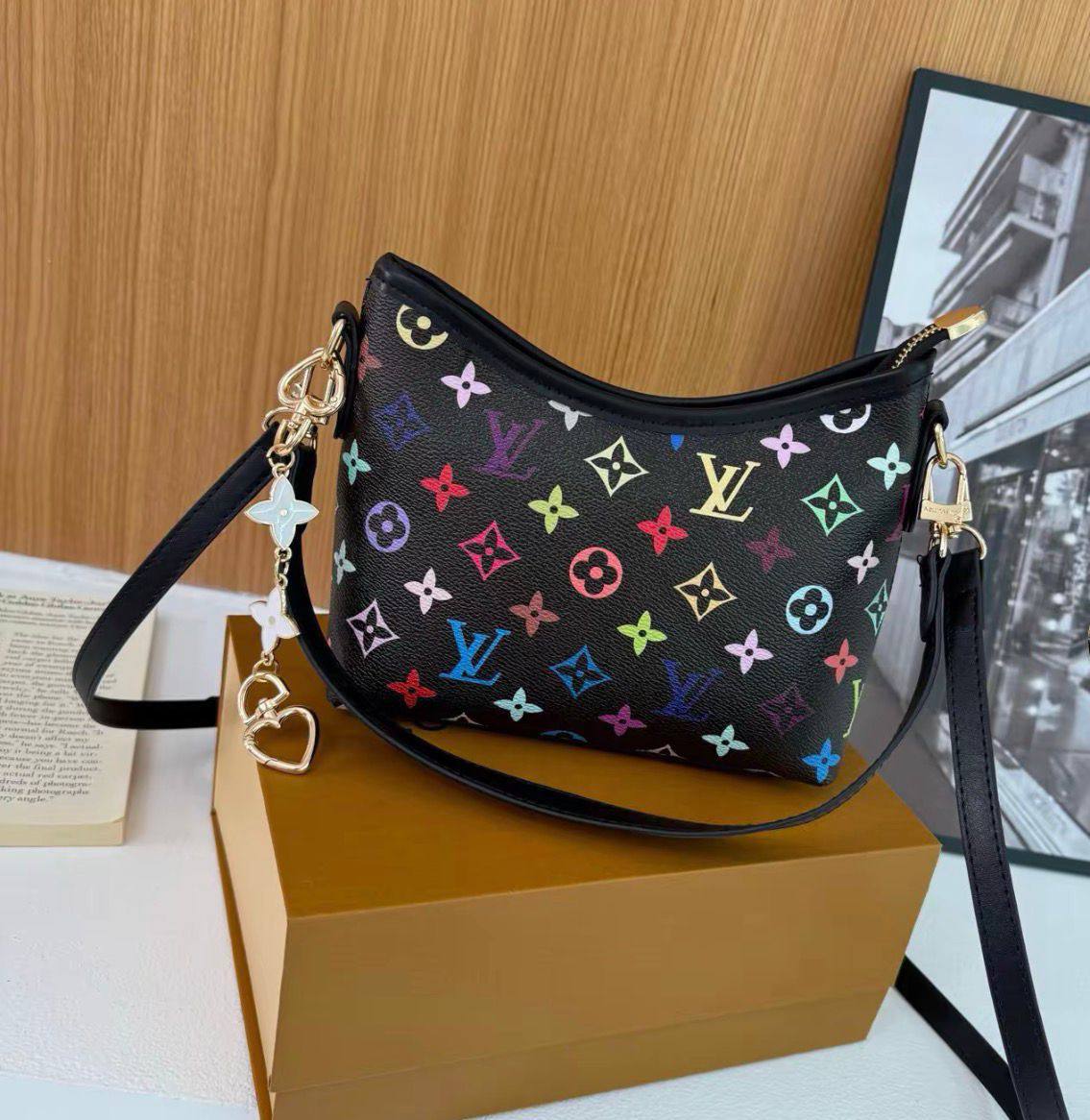 LV
with box
🎁🎁🎁

95 dhs🪙🌨️

Zain177
♥️♥️♥️