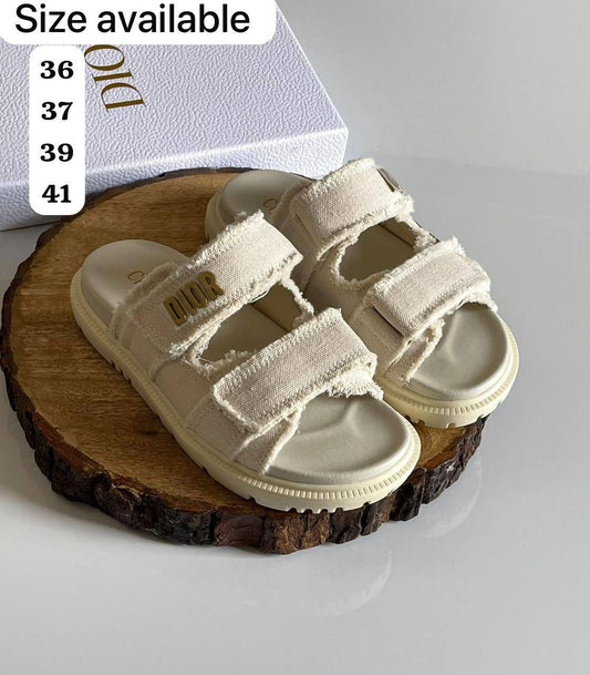 Dior 
115 dhs✅

Zain86
♥️♥️♥️
