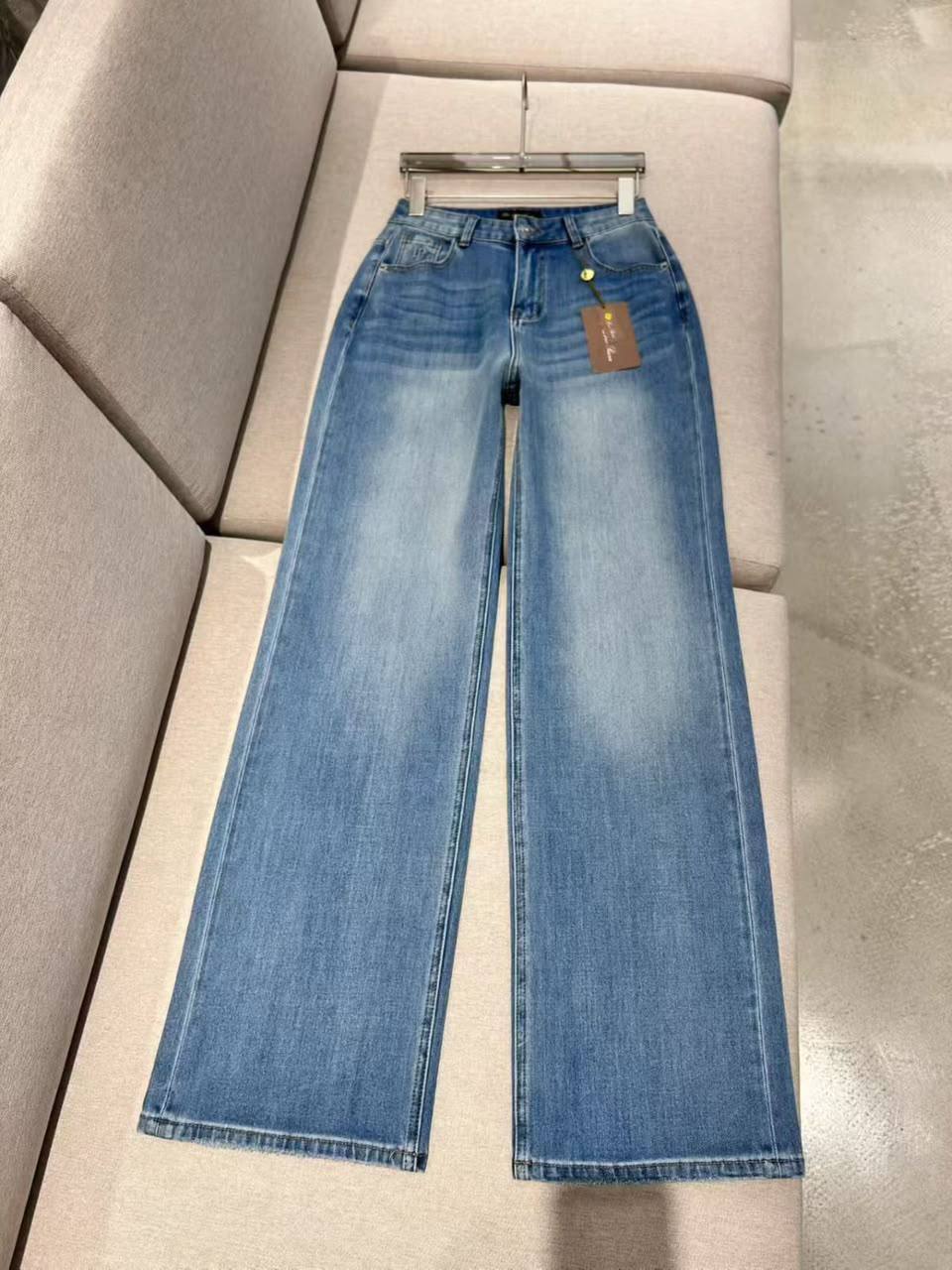 LORO PIANA
*Super Master quality*
*Sizes:S M L XL*

350 dhs🇦🇪🇦🇪

Zain308
♥️♥️♥️