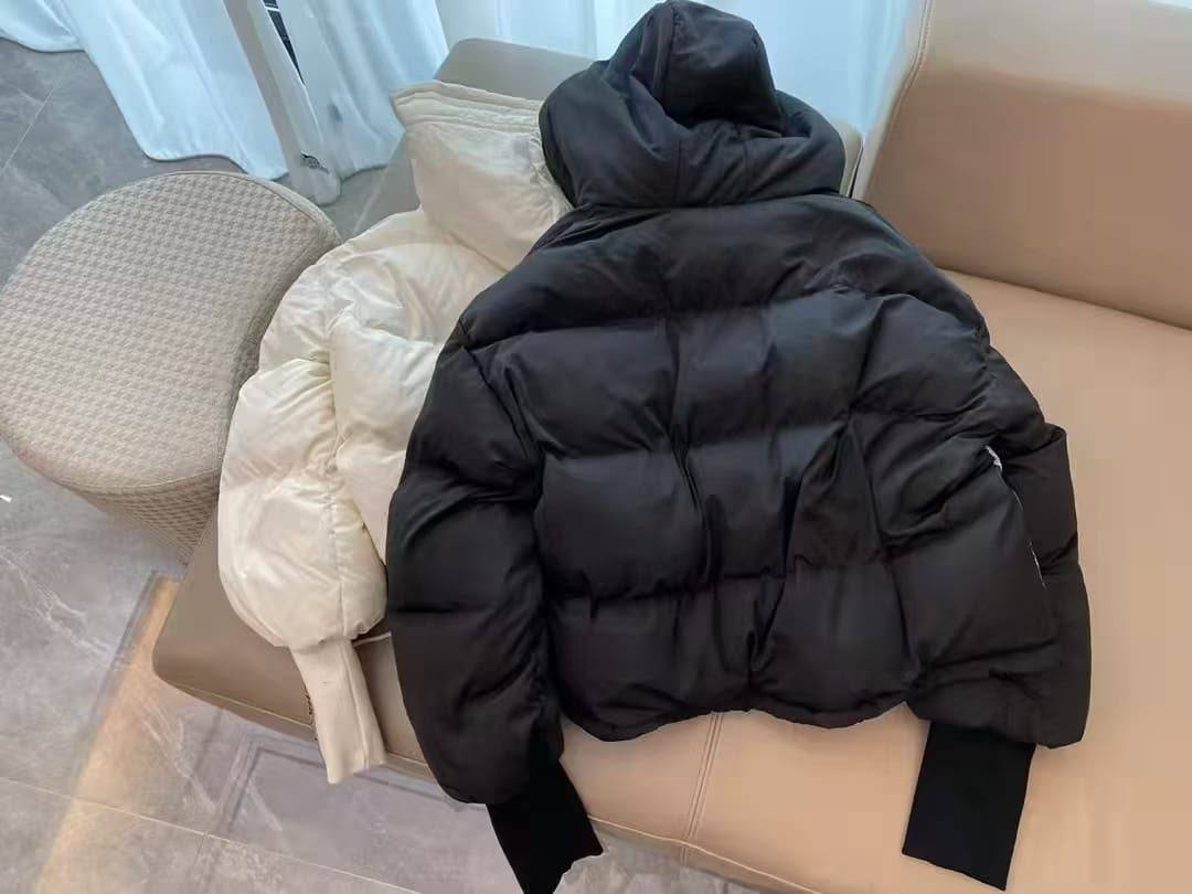 *New collections*                                                
CHANEL

Super Master quality

Sizes: S M L

650 dhs🇦🇪🇦🇪

Zain308
♥️♥️♥️