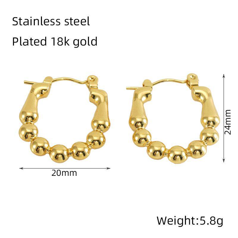 New arrival 
Stainless steel with 18k gold plated earrings 
Non tarnish 
20 dhs🪙🌨️

Zain242
♥️♥️♥️