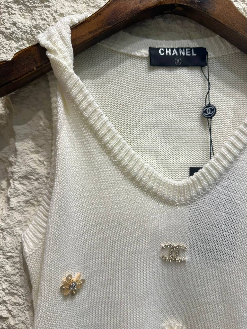 CHANEL
Women’s Knit Top
Master Quality 
SML
230 dhs✅

Zain276
♥️♥️♥️