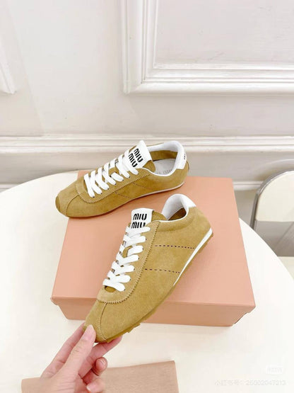 Miu Miu
Size 36-41
170 dhs🪙🌨️

Zain145
♥️♥️♥️