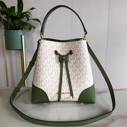 MK
105 dhs❣️ 
High Quality 

Zain50
♥️♥️♥️