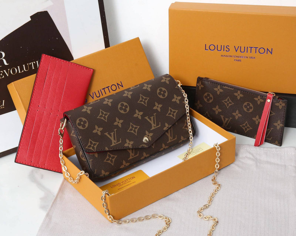 LV

Best quality
Withbox
95 dhs🇦🇪🇦🇪

size 22cm

Zain158
♥️♥️♥️