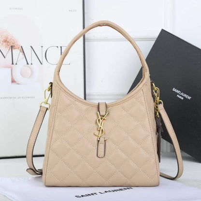 YSL
95 dhs✅
with box

Zain203
♥️♥️♥️