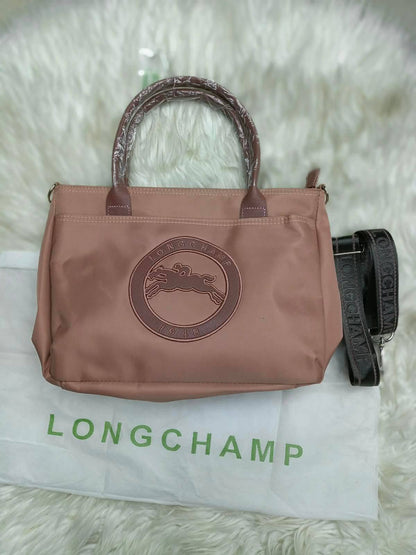 AVAILABLE

 LONGCHAMP 

HIGH QUALITY 🎁

85 dhs🇦🇪🇦🇪

Zain169
♥️♥️♥️
