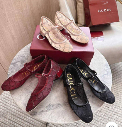 GUCCI 
MASTER Quality  
SIZE 36-41 
230 dhs✅

Zain88
♥️♥️♥️