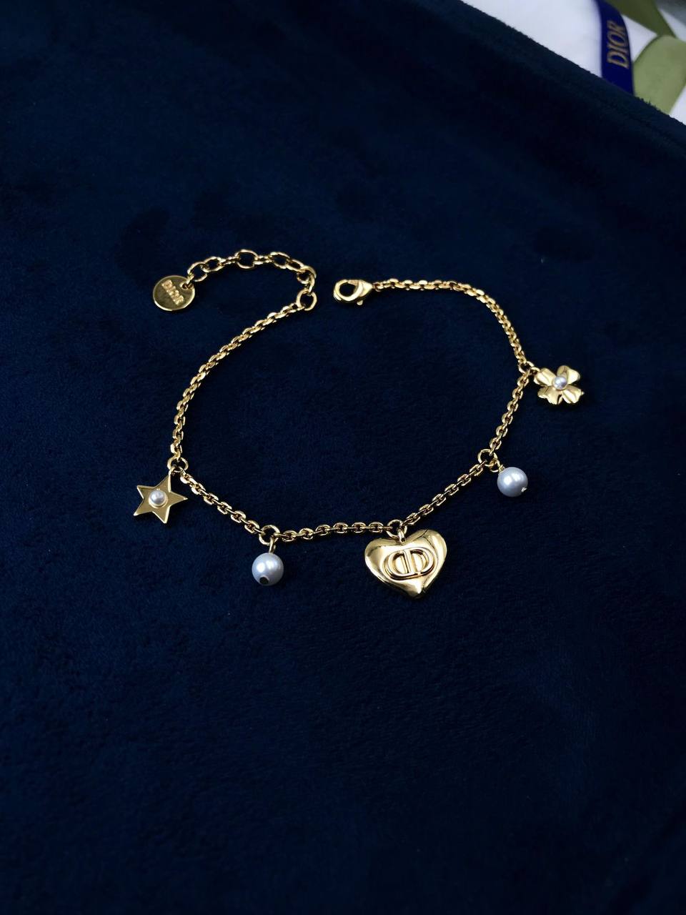 DIOR 🤍
* *New Collection*  
* The CD Charms with Logo®️& Pearl Hanging full Set 
* ⁠Necklace 
* ⁠Earings
* ⁠Bracelet 
↗️ *Super Master Quality ®️*
*260 dhs🪙💚* with *Normal* Box & Bag
*275 dhs🪙💚* with *Orignal* Packaging

Zain106
♥️♥️♥️