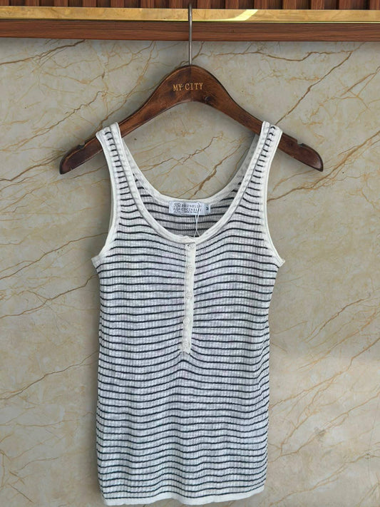BRUNELLO CUCINELLI
Women’s Top
Master Quality 
SML
320 dhs✅

Zain276
♥️♥️♥️
