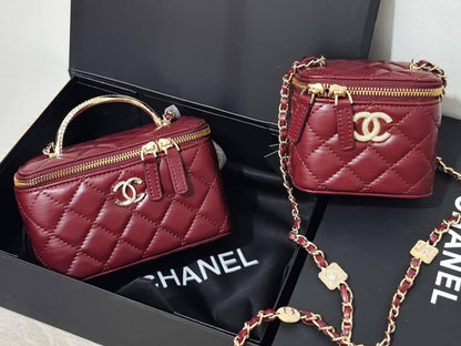 Chanel - Fendi - MK - Miu Miu
95 dhs🪙💕
high quality 

with box
🎁🎁🎁

Zain26
♥️♥️♥️