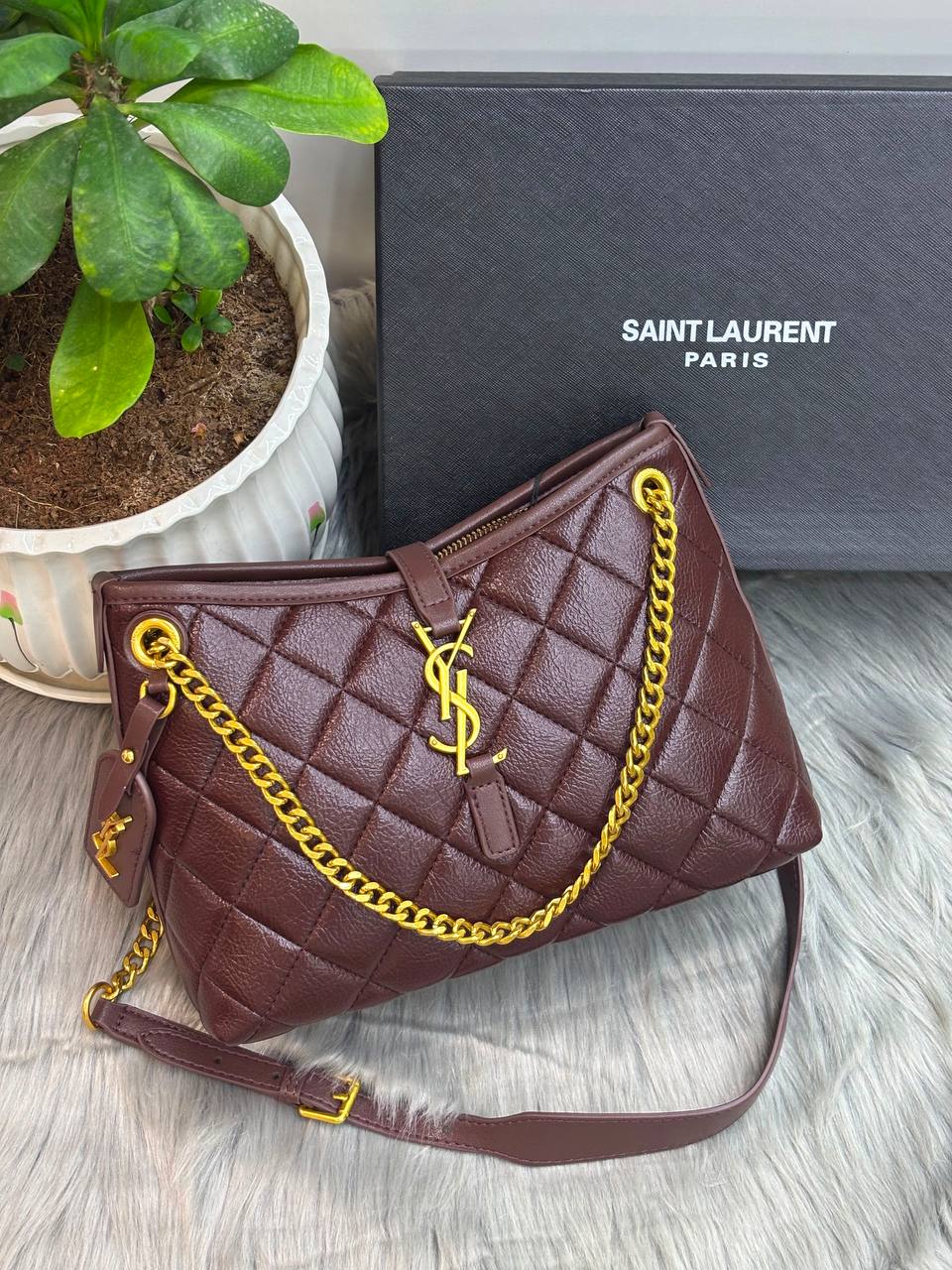 YSL

SIZE 27CM
110 dhs🇦🇪🇦🇪

Zain244
♥️♥️♥️