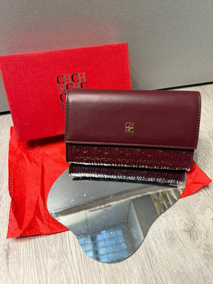 CH
90 dhs🪙🖤
size：20cm

Zain35
♥️♥️♥️