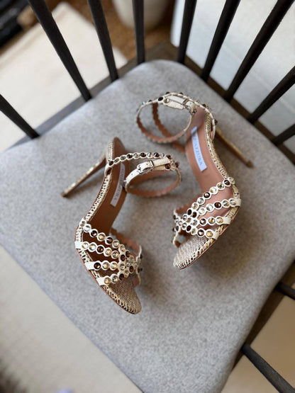 Aquazzura
𝑨𝑨𝑨 𝑸𝑼𝑨𝑳𝑰𝑻𝒀
𝑺𝑰𝒁𝑬 {35 𝒕𝒐 42}
450 dhs✅

Zain81
♥️♥️♥️
