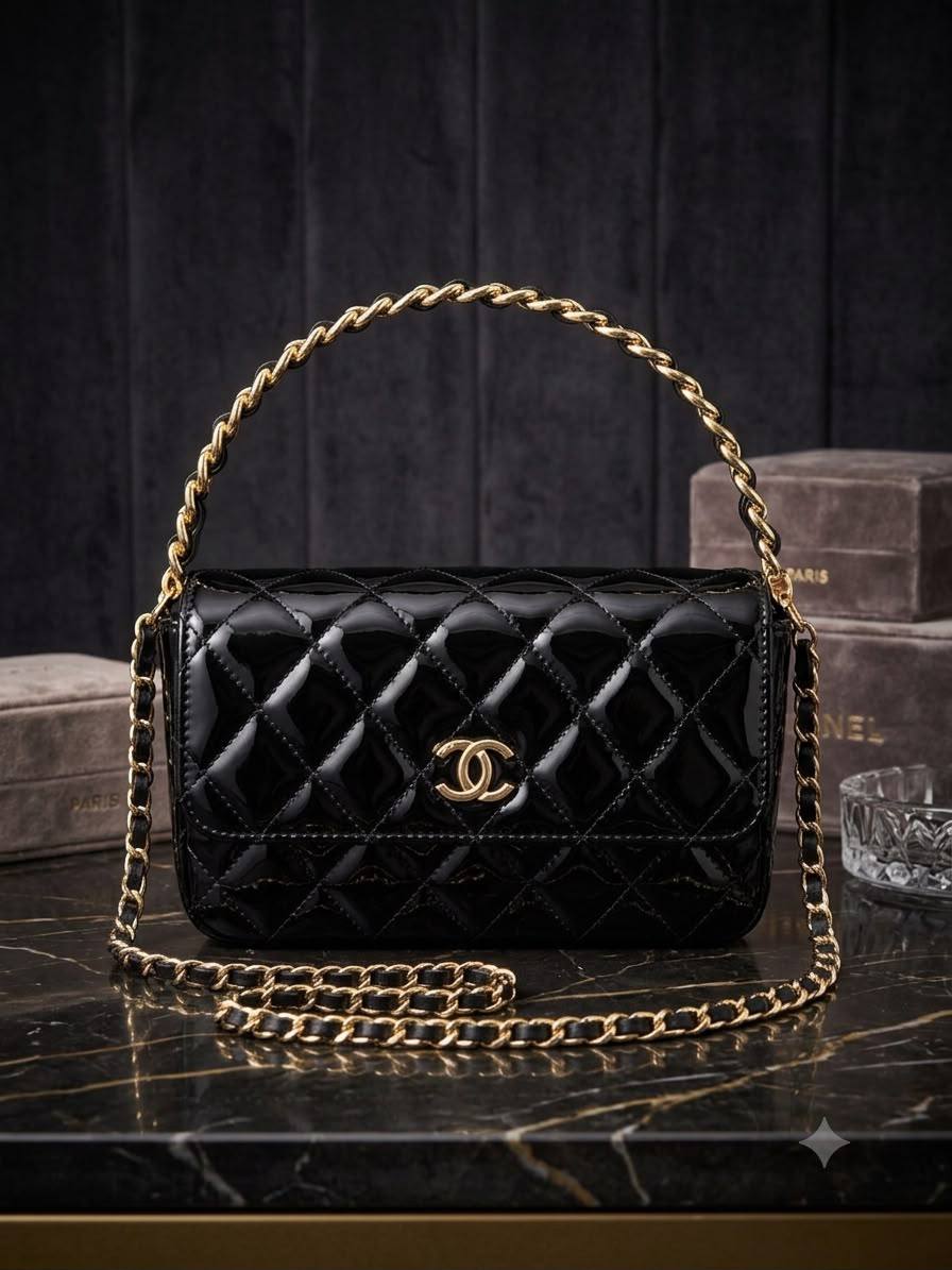 Chanel
120 dhs🇦🇪🇦🇪
with box

Zain203
♥️♥️♥️