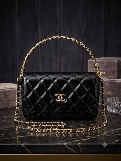 Chanel
120 dhs🇦🇪🇦🇪
with box

Zain203
♥️♥️♥️
