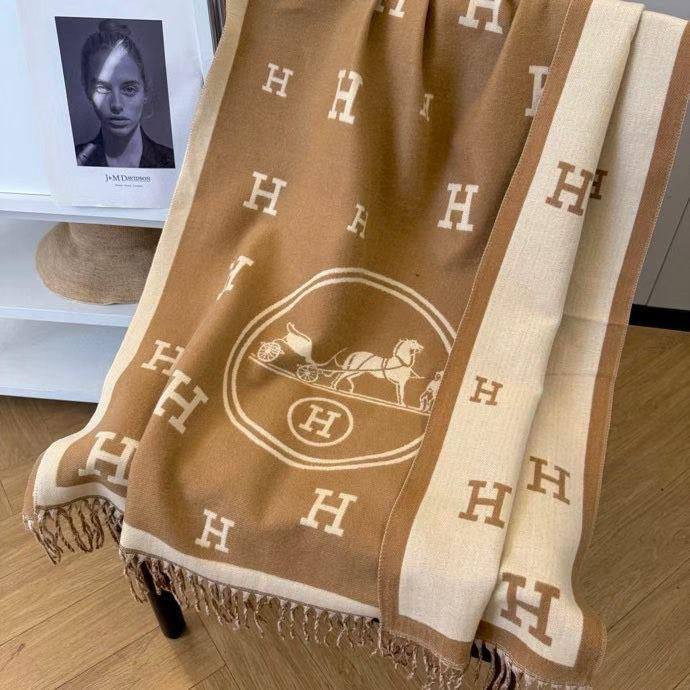 Coming new stock
Winter scarf 
45 dhs🪙🌨️

Zain93
♥️♥️♥️