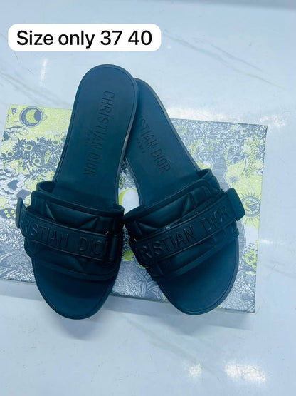𝐃𝐢𝐨𝐫 𝐒𝐥𝐢𝐩𝐩𝐞𝐫𝐬 

𝐇𝐢𝐠𝐡 𝐪𝐮𝐚𝐥𝐢𝐭𝐲 💯


85 DHS🇦🇪🇦🇪🇦🇪

Zain21
♥️♥️♥️
