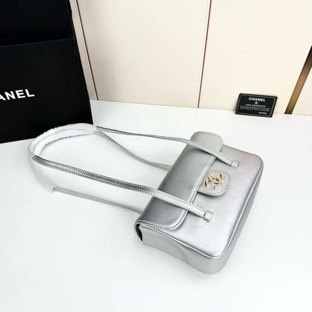 Chanel
Master ❣️
250 dhs✅

Zain153
♥️♥️♥️