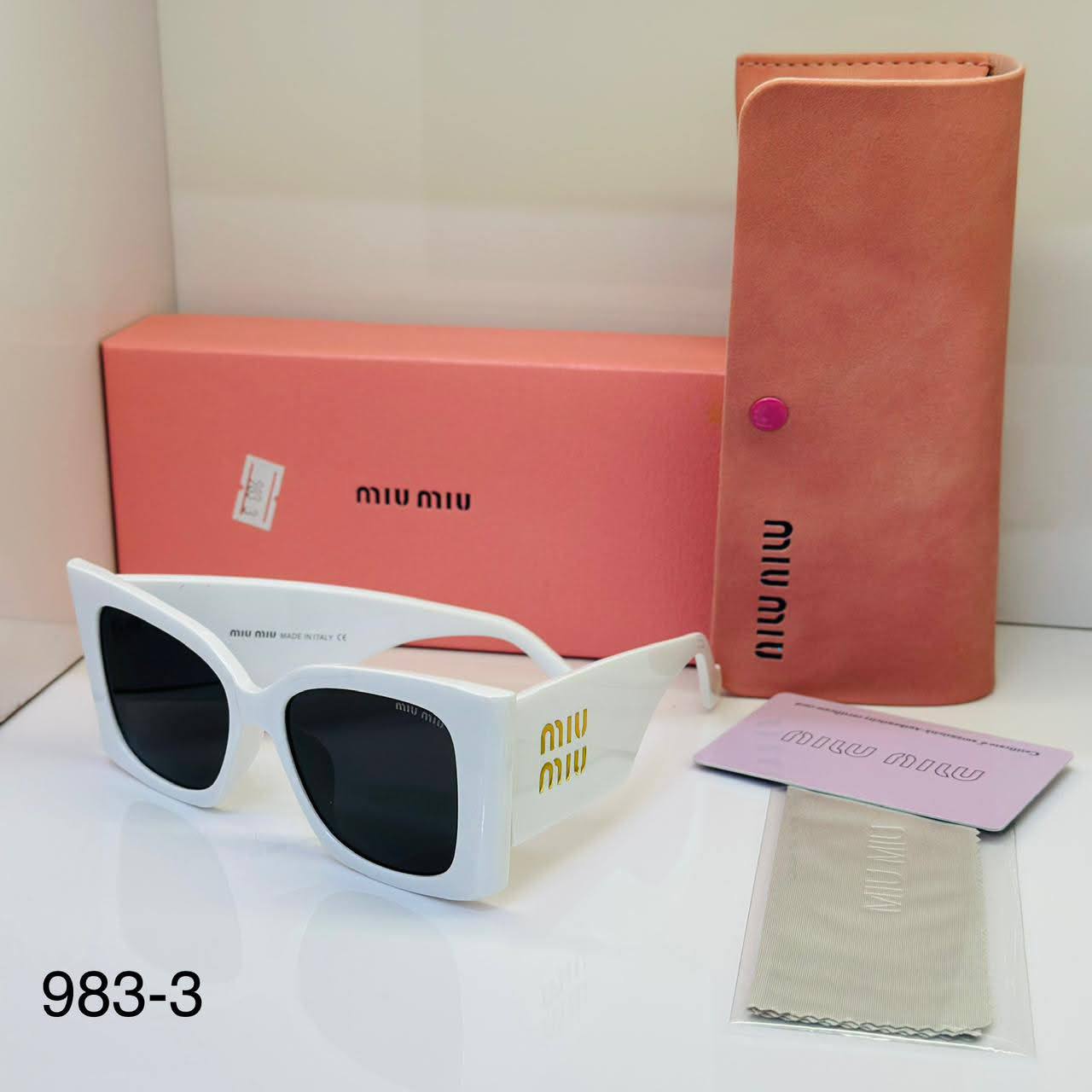 SUNGLASSES 🕶️
GOOD QUALITY 
50 dhs✅

Zain40
♥️♥️♥️