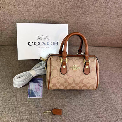Coach

85 dhs❣️ 

high quality 

with box
🎁🎁🎁

Zain26
♥️♥️♥️