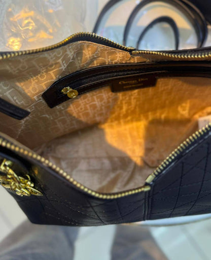 DIOR 

95 dhs🪙🌨️

Good Quality

Zain90
♥️♥️♥️