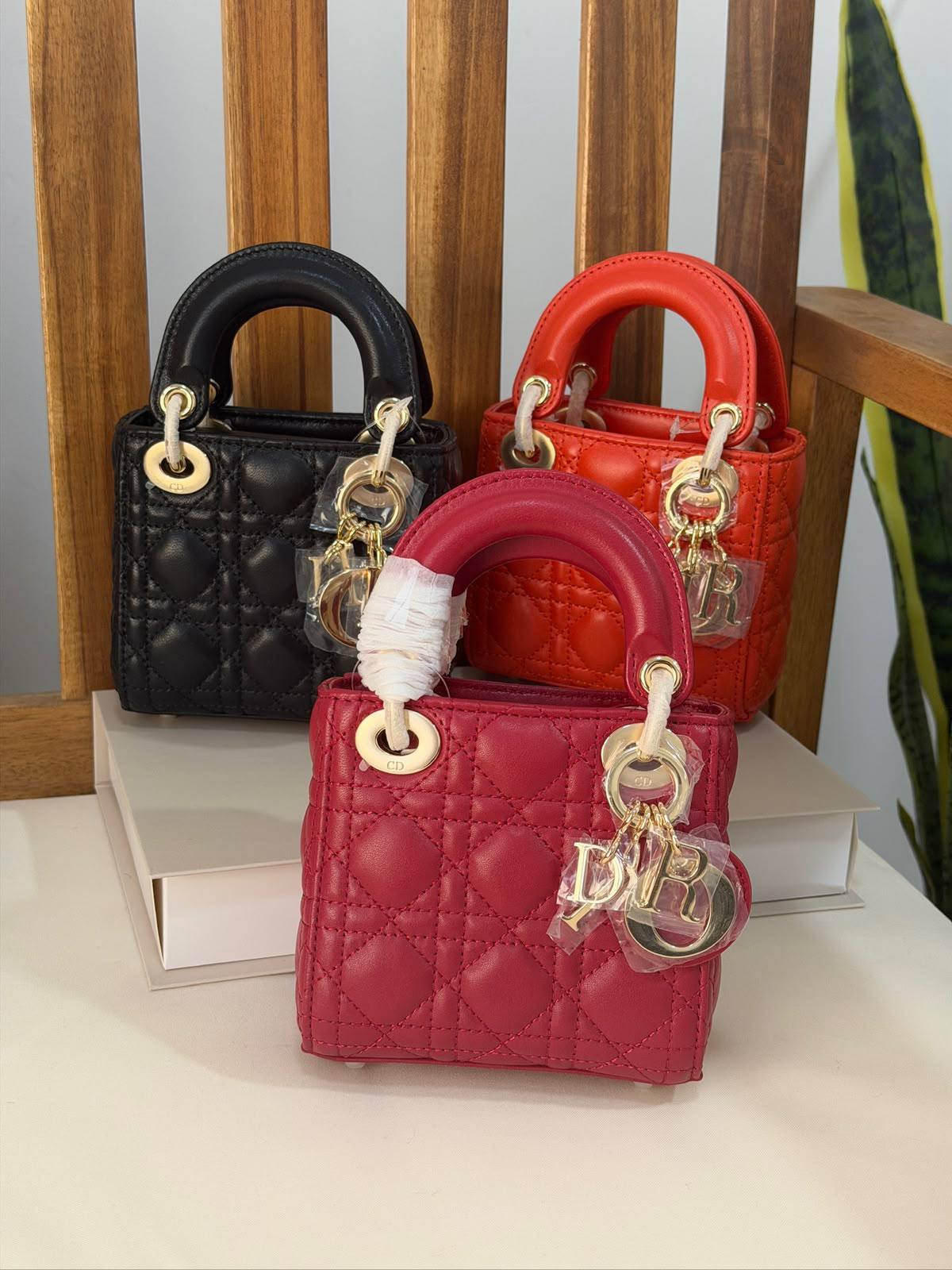 Dior💫
Super master quality ⚡️
Original Packing 🎁
Micro size📏

For Price 👇 WhatsApp✅
0568585901 
0507557372
0552275751 Owner Zain 👌

Zain321
♥️♥️♥️